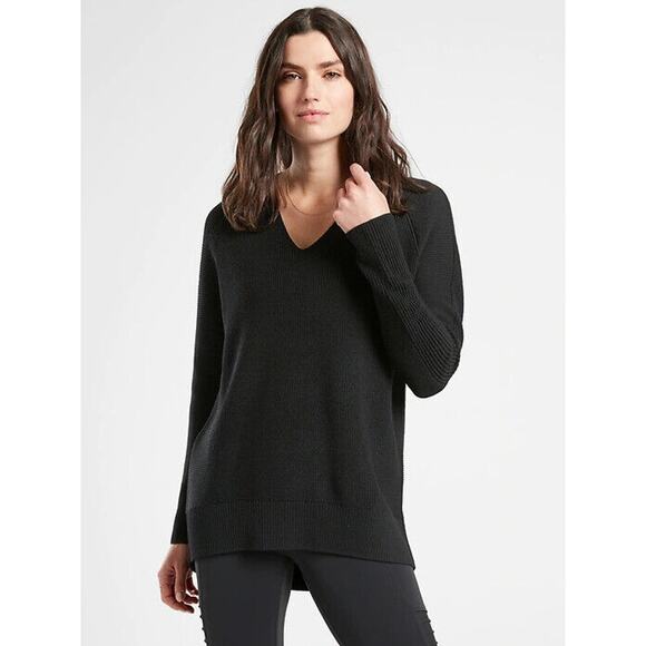 Athleta‎ Black Hanover V Neck Sweater Merino Wool Longer Length Medium - Picture 1 of 8